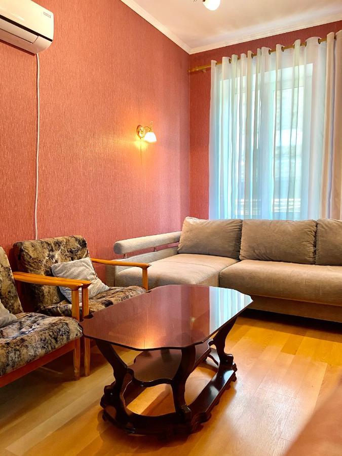 В Центре オデッサ エクステリア 写真