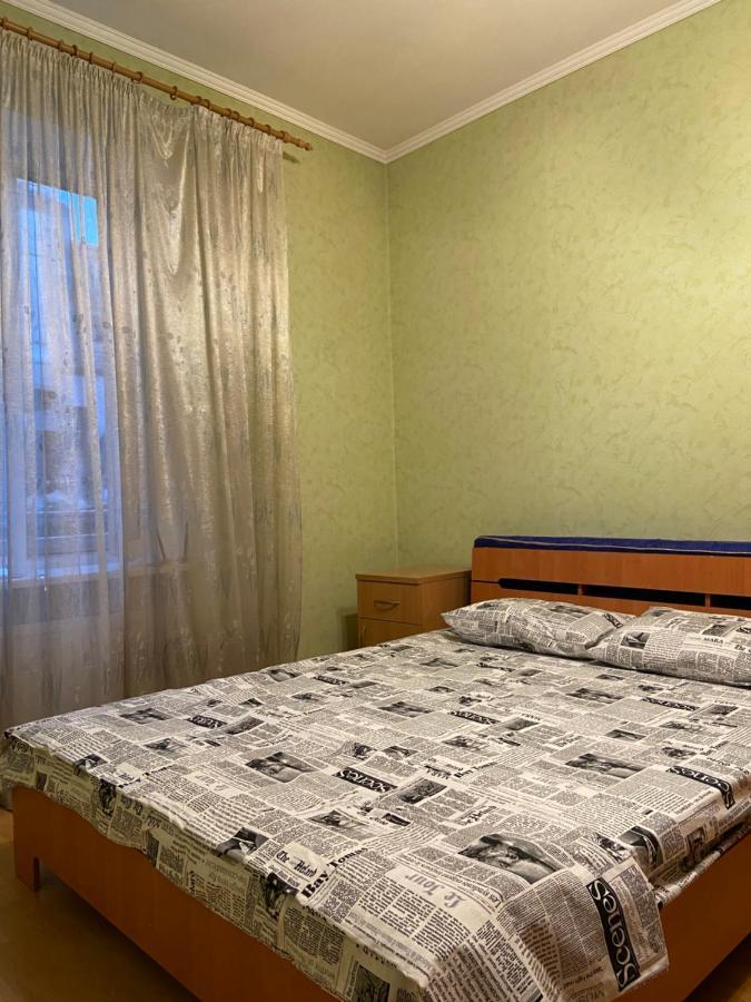 В Центре オデッサ エクステリア 写真